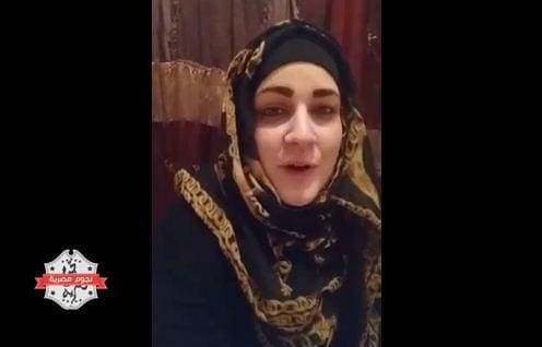 بالفيديو لحظة اسلام مغنية أمريكية شهيرة