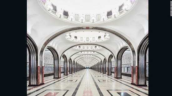 محطات مترو روسية تشبة القصور