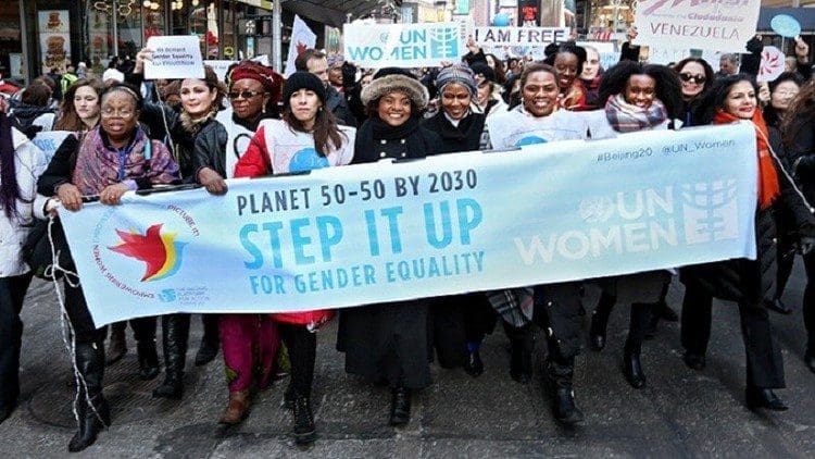 ذكرى الإحتفال باليوم العالمي للمرأة وجوجل تغير شعارها