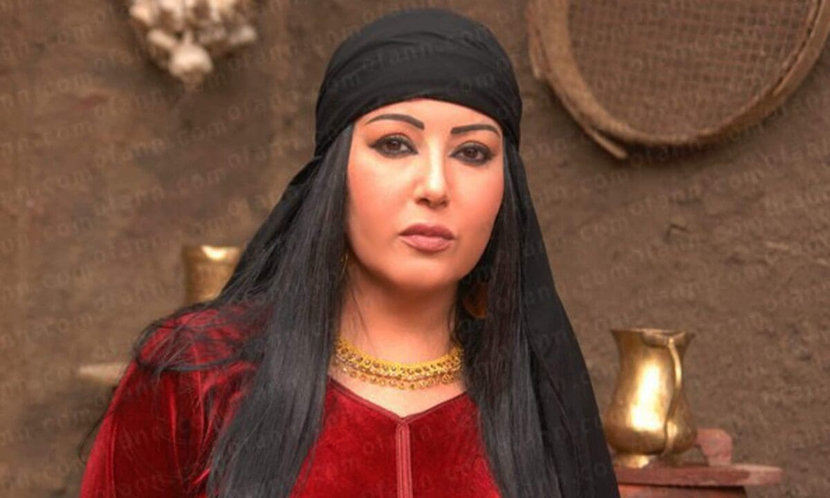 تعرض الفنانة سمية الخشاب للسرقة أثناء تواجدها في دبي