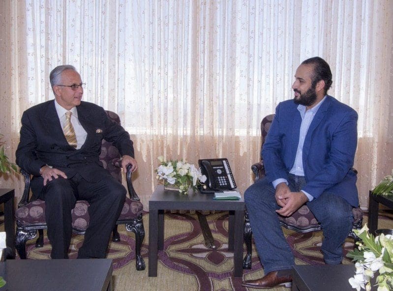 لقاء الأمير محمد بن سلمان بمسؤولي مجموعة سكس فلاقز