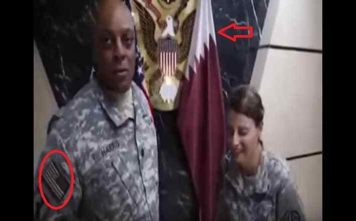جنود أمريكيون يسخرون من العلم القطري