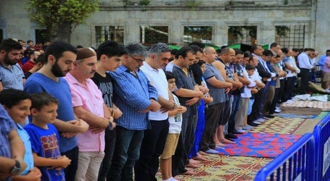 صلاة العيد في تركيا