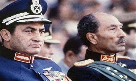 مبارك والسادات