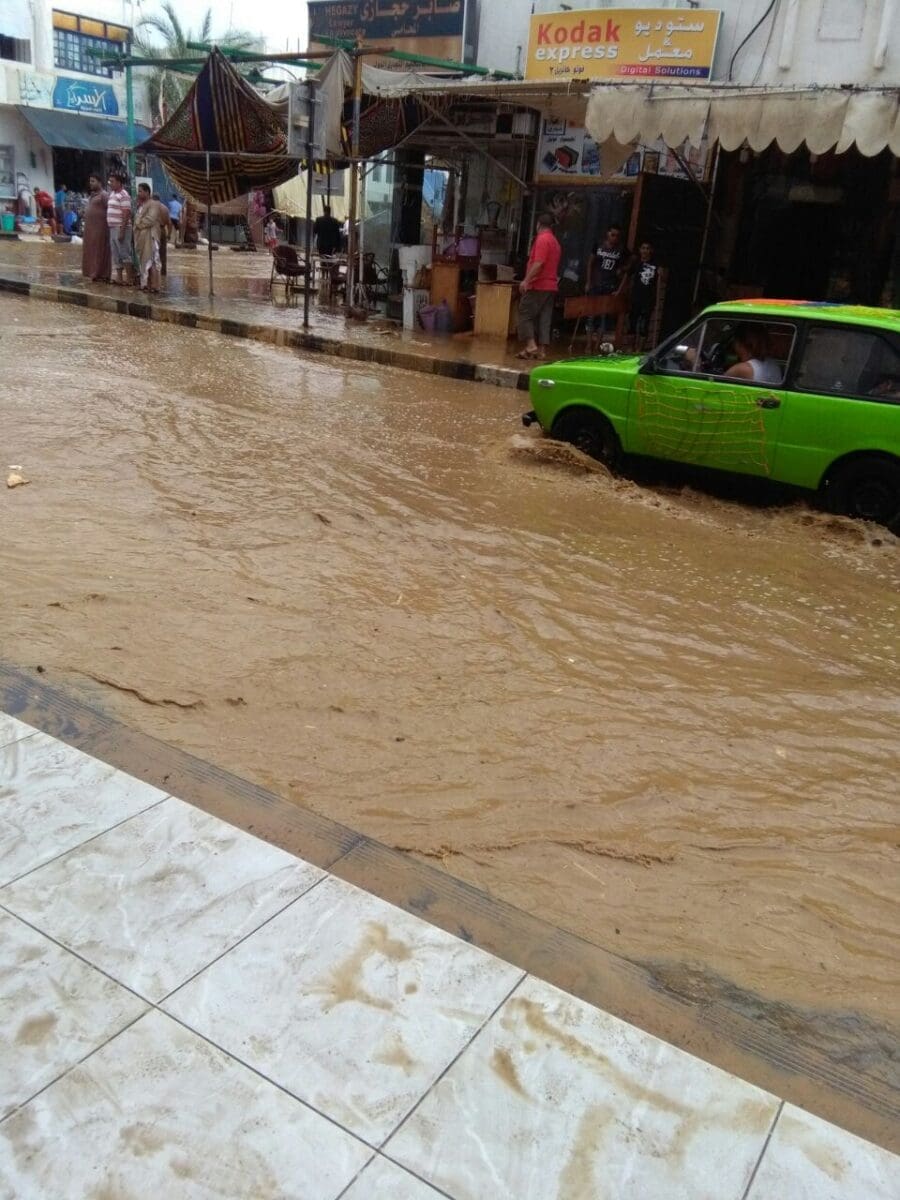 سقوط أمطار غزيرة رعدية بشرم الشيخ