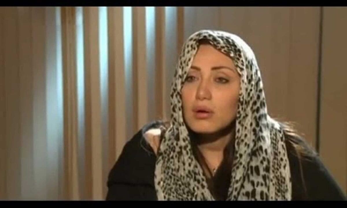 الإعلامية ريهام سعيد تنفى الإعتداء عليها من قبل المتظاهرين أمام الكاتدرائيه