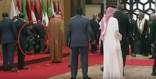 مواقف طريفة تشهدها القمة العربية في الأردن