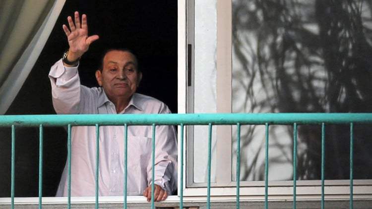 قضاة من حق مبارك أن يصرف لة معاش كرئيس سابق للجمهورية