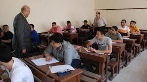 انهيار الطلاب في لجان الثانوية العامة بسبب صعوبة امتحان اللغة الانجليزية