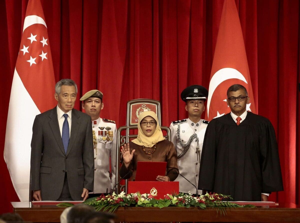 حليمة يعقوب اول رئيس امرأة في سنغافورة