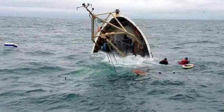 غرق مركب صيد قرب سواحل ليبيا