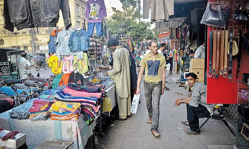 سوق ملابس الشتاء في باكستان