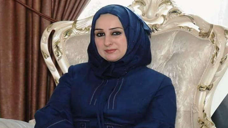شيماء الحيالي وزيرة التربية العراقية