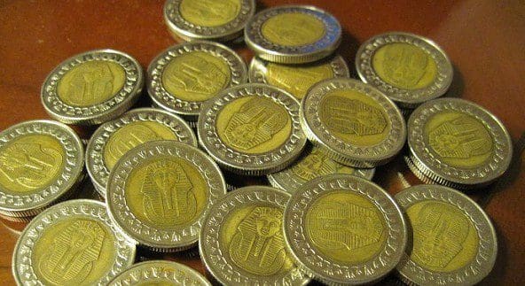 ماكينة تغيير العملات الورقية إلى معدنية