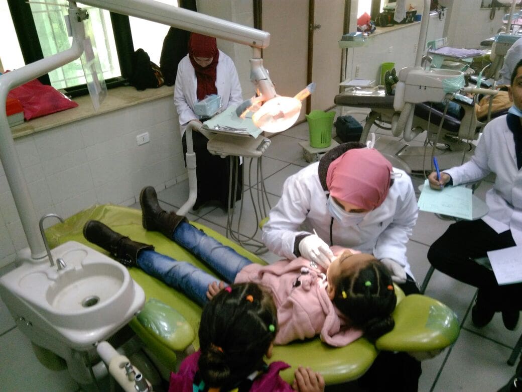 مستشفي طب الاسنان