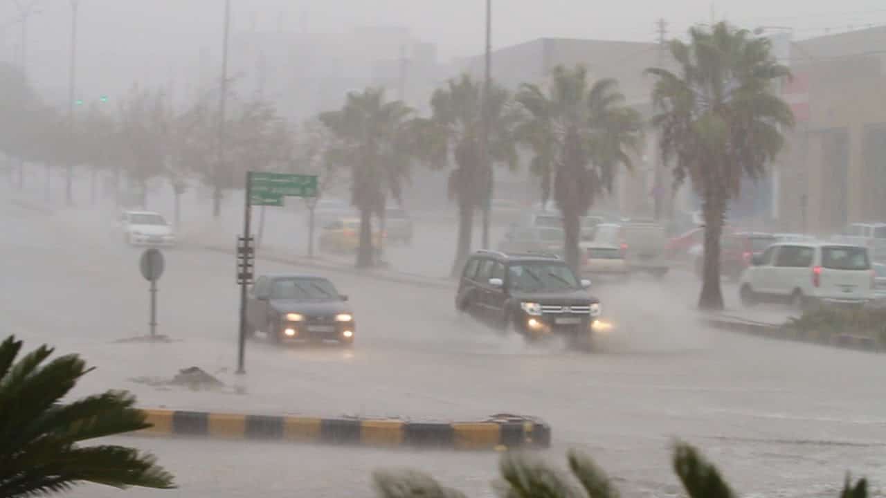 عاجل| الأرصاد السعودية تعلن المناطق المتأثرة بـ "إعصار شاهين" بعد اجتياحه عُمان