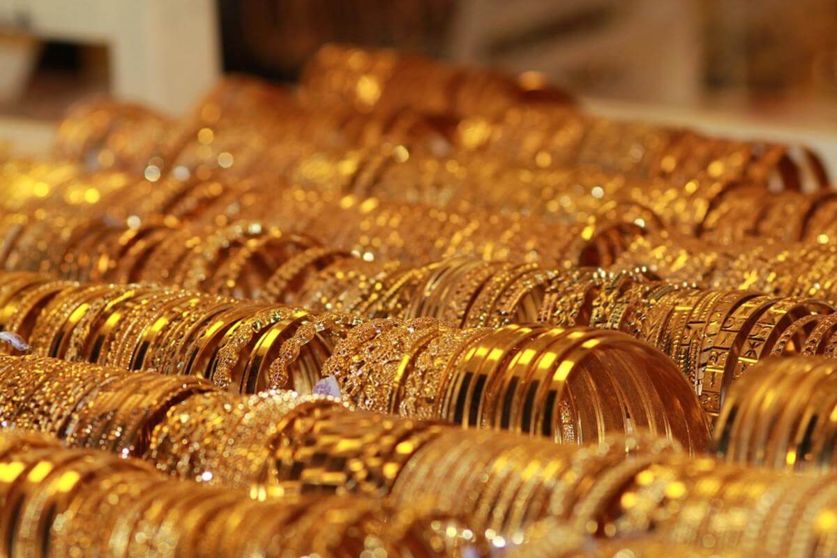 أسعار الذهب تنخفض بمعدل 7 جنيهات