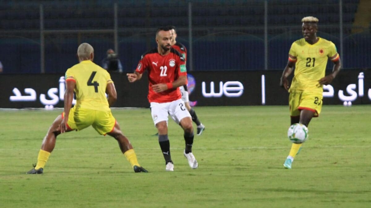 جانب من مباراة مصر ضد الغابون اليوم الأحد في التصفيات