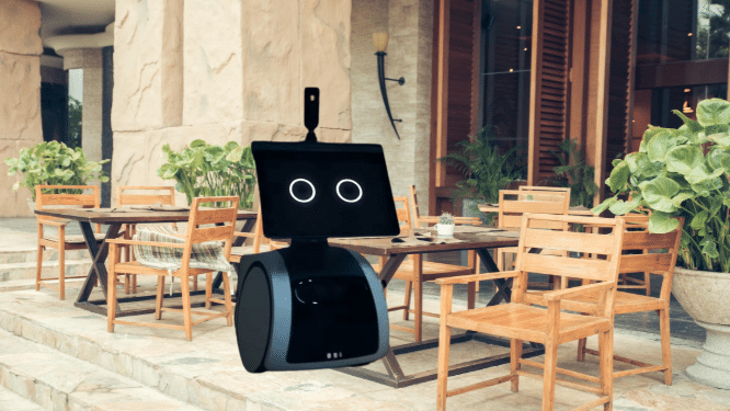Astro أول روبوت يطبخ ويرتب من أمازون
