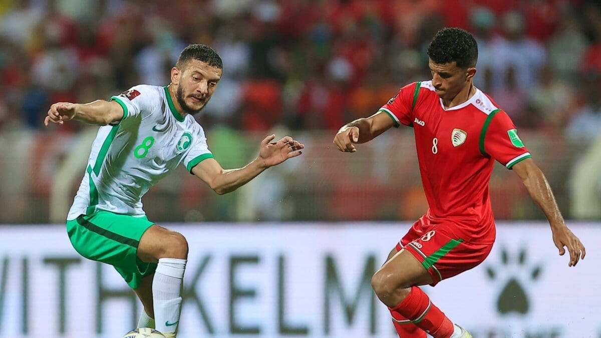 موعد وتردد القنوات الناقلة لمباراة عمان ضد البحرين في كأس العرب 2021