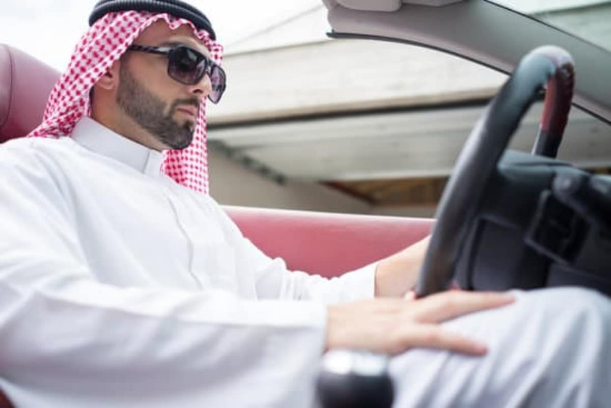 طريقة استخراج رخصة قيادة سعودية للمقيمين.. الشروط المطلوبة والتكاليف