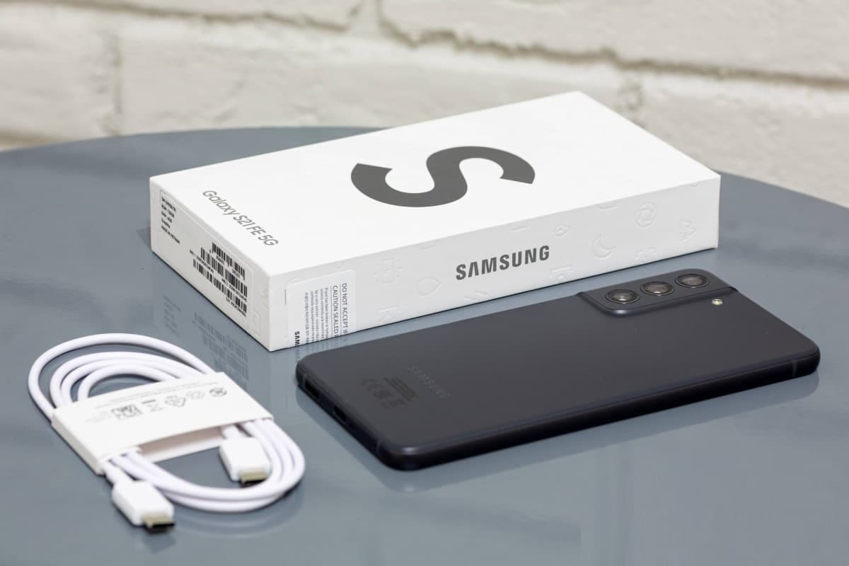 مراجعة هاتف Samsung Galaxy S21 FE 5G
