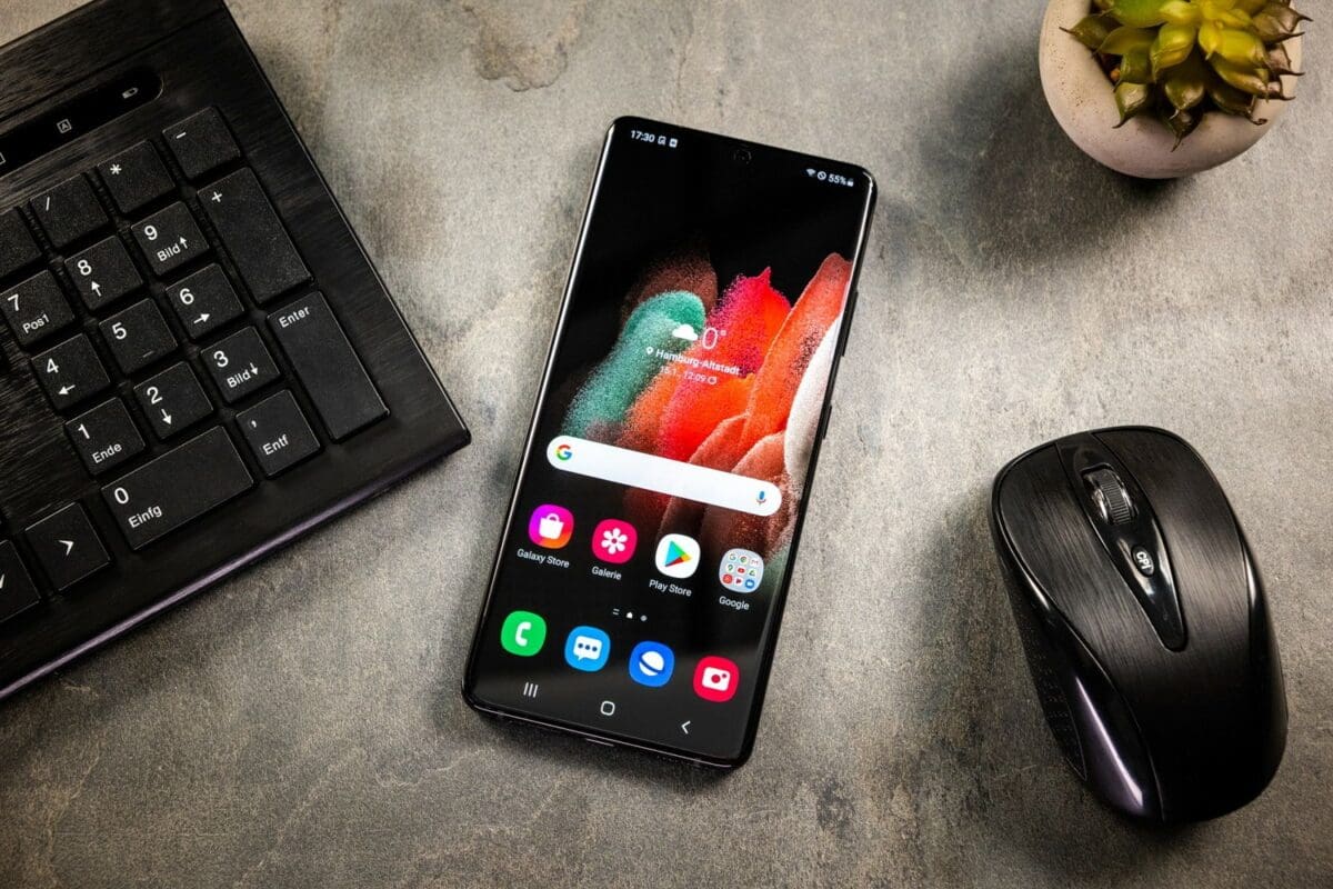 مميزات وعيوب هاتف جلاكسي Samsung Galaxy S22 Ultra 5G الجديد 2022