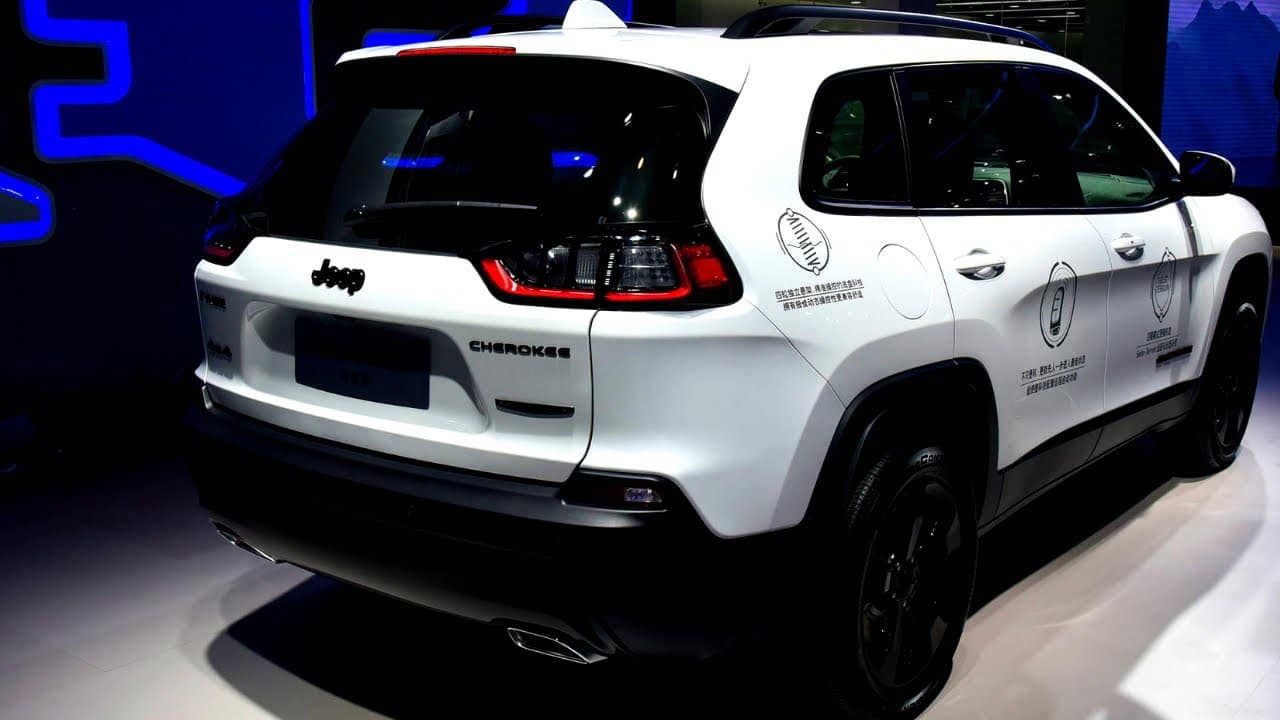 تحديث سيارات جيب شيروكي اكس 2022 Jeep Cherokee X وسعر السيارة جديدة في السعودية