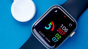 آبل "Apple" تعمل على توفير ميزة قياس درجة حرارة الجسم في الجيل القادم من 8 Apple Watch Series