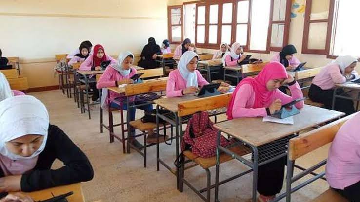 امتحانات الثانوية العامة بمحافظة البحر الأحمر 