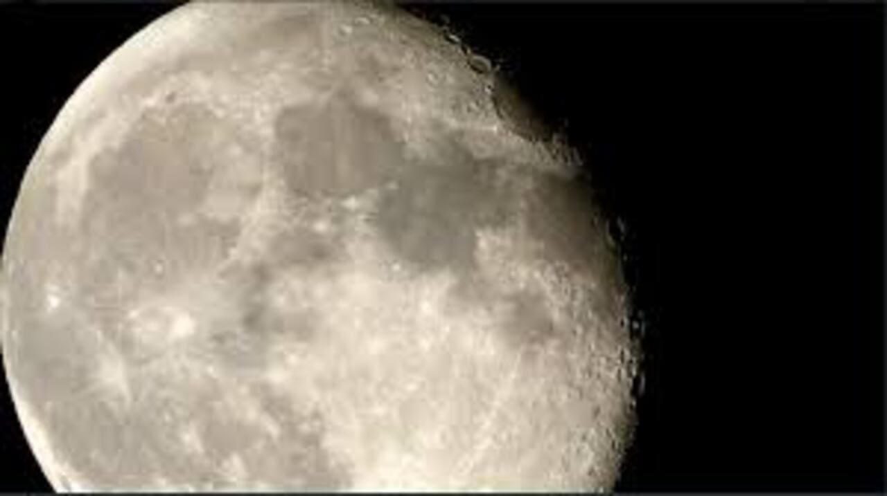 صورة القمر