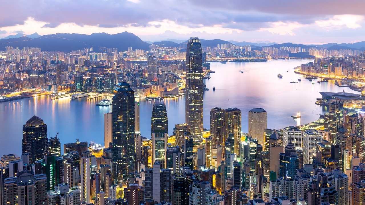 هونج كونج وتعديلات السفر