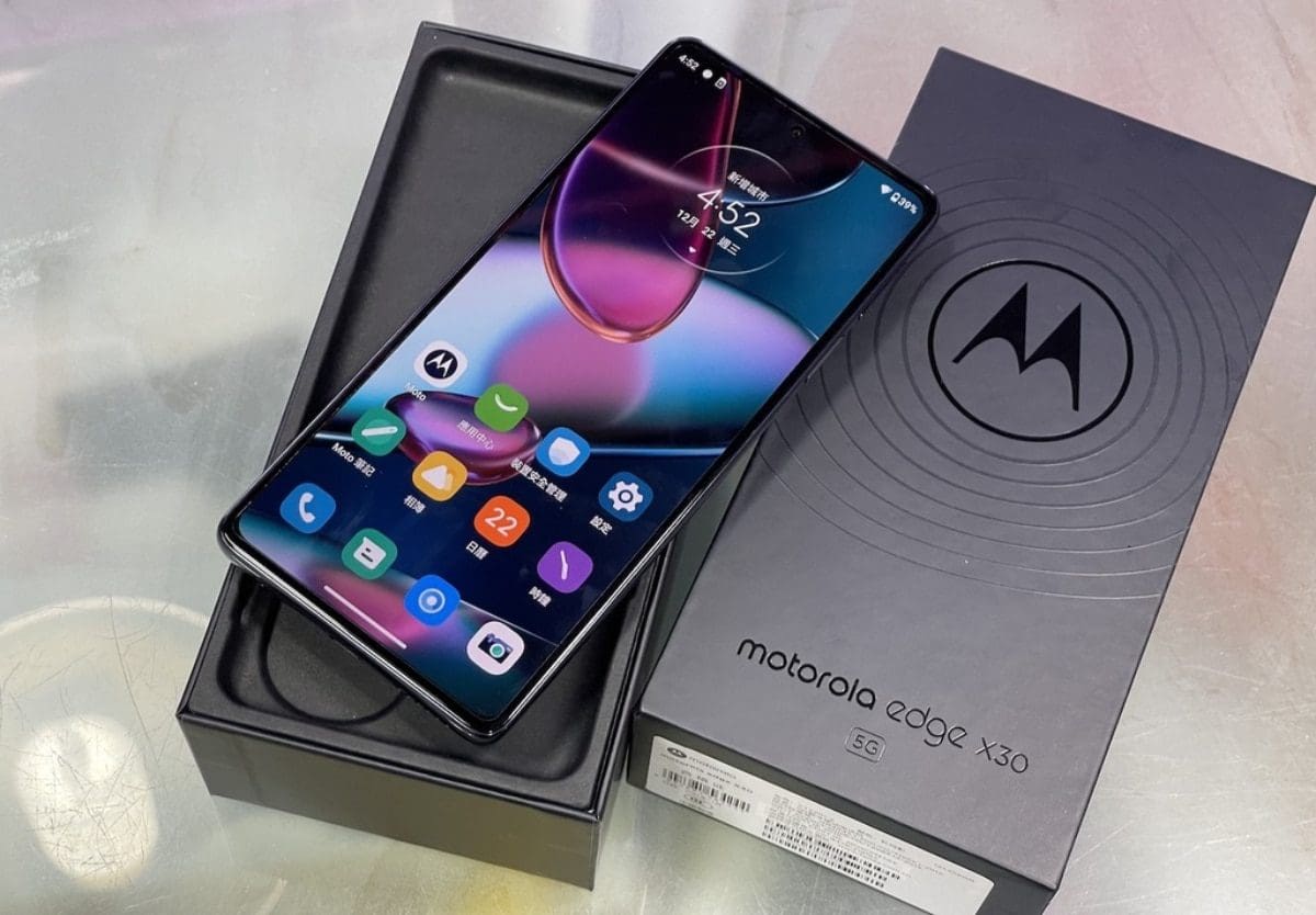 تقرير جديد يكشف سعر Motorola Edge X30 Pro القادم قريبًا وأبرز المواصفات