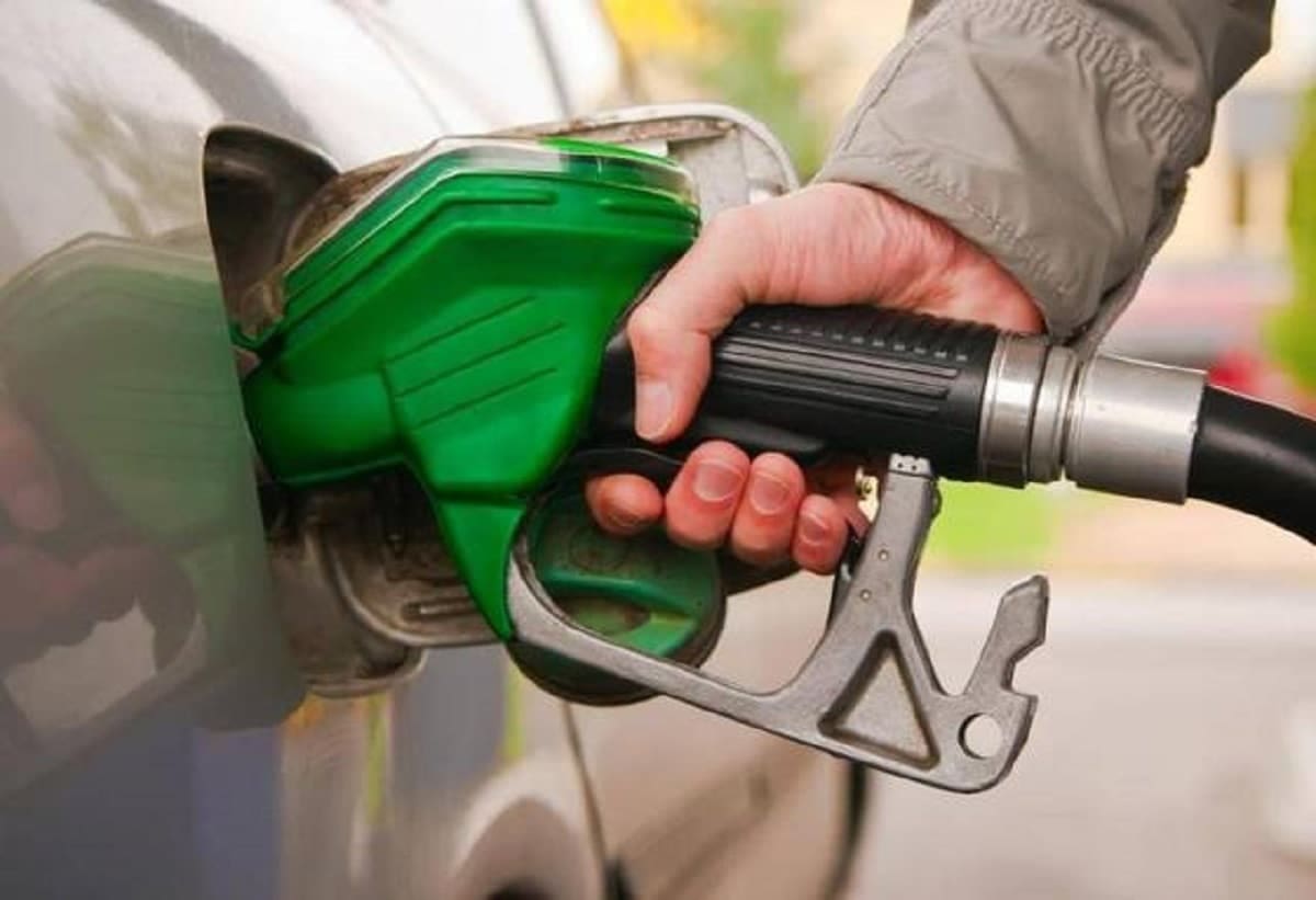 سعر البترول في الإمارات لشهر أغسطس