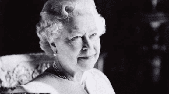 وفاة الملكة إليزابيث الثانية الملكة الدستورية للعديد من الدول
