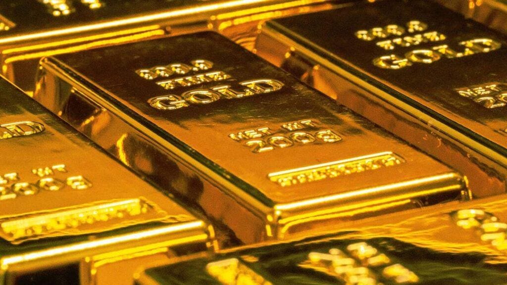 تراجع أسعار الذهب عالميا ليهبط بنسبة 1% نتيجة لارتفاع الدولار مجددًا