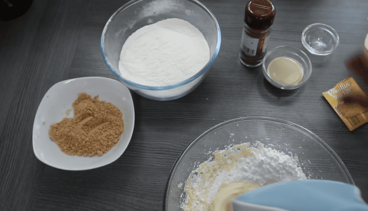طريقة تحضير حلويات مغربية سهلة ولذيذة