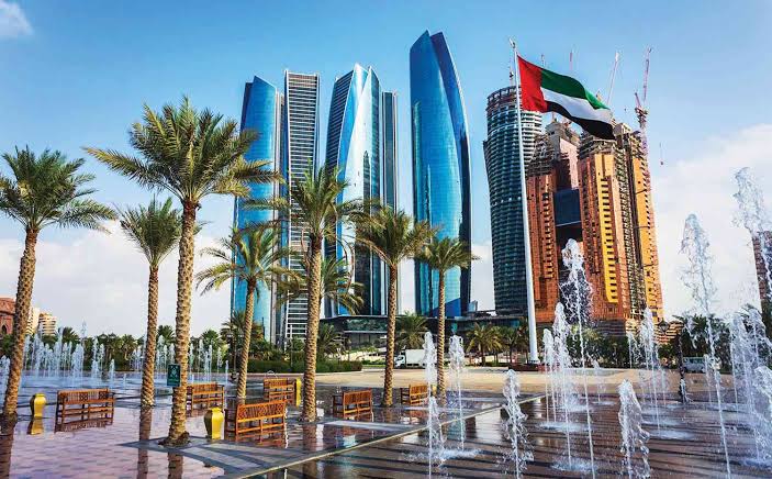 قرار هام من الإمارات بشأن المتعطلين عن العمل