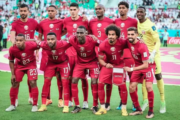 حكم مصري في مباراة قطر وهولندا....القنوات الناقلة للمباراة والتشكيل الخاص بالفريقين 