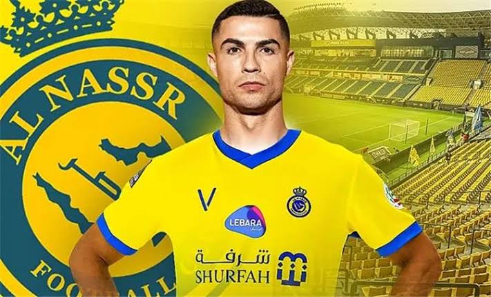 كريستيانو رونالدو ينضم رسميا إلى صفوف نادي النصر السعودي لمدة موسمين ونصف رسميا