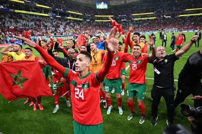 احتفالات المنتخب المغربي بالفوز على البرتغال