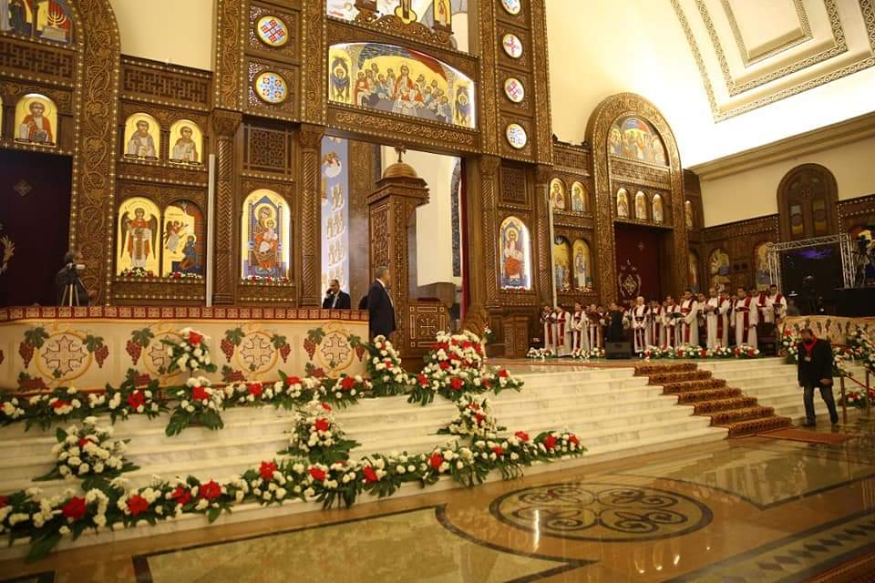 كاتدرائية ميلاد المسيح تستعد لإقامة قداس عيد الميلاد المجيد