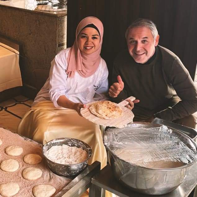 مارسيل كولر يعلق على الخبز المصري والمثل الشائع "أكلت معك عيش وملح"
