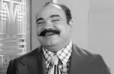 في ذكرى وفاة محمد رضا أشهر معلم في السينما المصرية ترك هندسة البترول من أجل الفن وتوفي عن عمر 73 سنة 