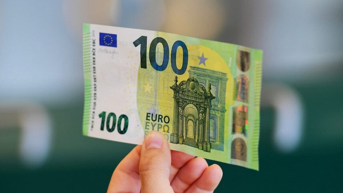 سعر اليورو اليوم في مصر الاثنين 6 فبراير 2023 EUR/EGP