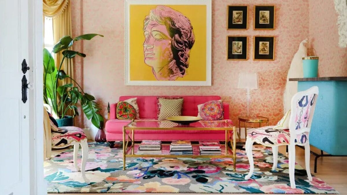 غرفة معيشة ملونة