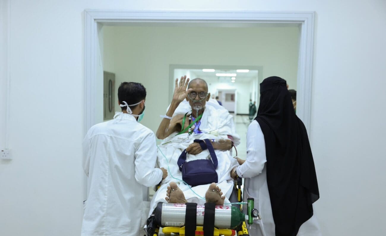 "الصحة" أكثر من 72 ألف حاج وحاجة يتلقون الخدمات العلاجية في مكة المكرمة والمدينة المنورة