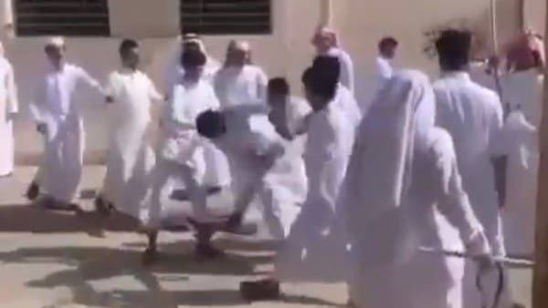 "مشاجرة" بين طلاب إحدى مدارس القطيف تثير غضب السعوديين!!