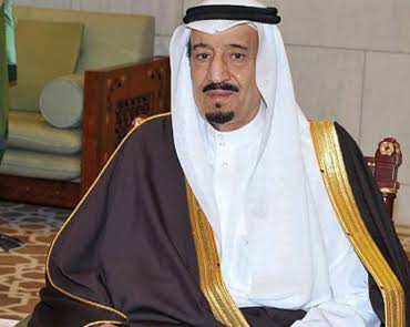 بأمر ملكي.. إعفاء نائب أمير "الشمالية" وتعيين الأمير عبد الرحمن بن محمد آل مقرن نائباً لوزير الدفاع