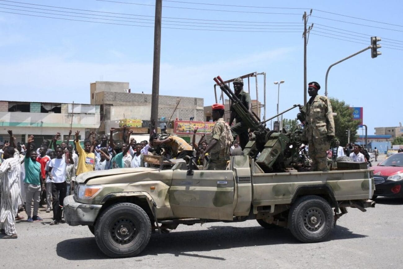 "مع دخولها الأسبوع الثاني عشر".. زيادة حدة الاشتباكات بين الجيش السوداني وقوات الدعم السريع في السودان